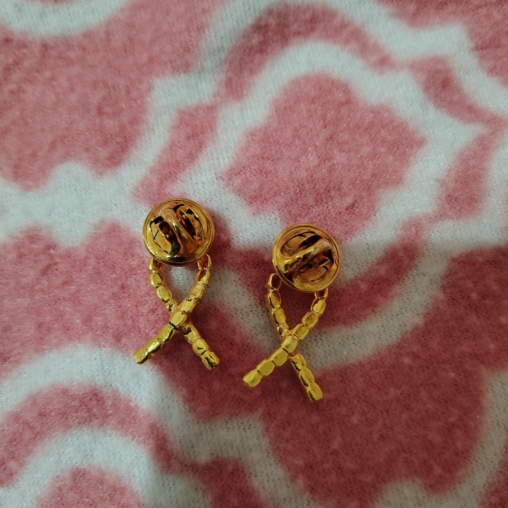 Breast cancer earrings - Picture 2 of 2